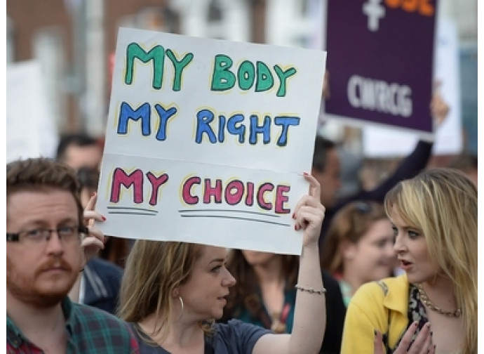 Irlanda, manifestanti pro-aborto Irlanda, manifestanti pro-aborto